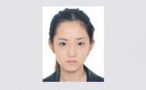 Cô gái 19 tuổi là nữ tội phạm quyến rũ nhất Trung Quốc - 1