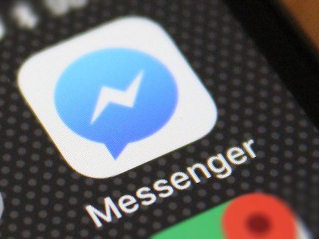 Các tin nhắn cũ trong Facebook Messenger bỗng dưng xuất hiện trở lại