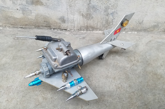 Mỗi tác phẩm đều được tạo hình có điểm nhấn tinh tế và ý nghĩa.