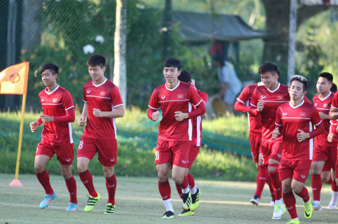 ĐT Việt Nam: Thầy Park tung chiêu, Công Phượng - Quang Hải &#34;sạc lại pin&#34; - 9