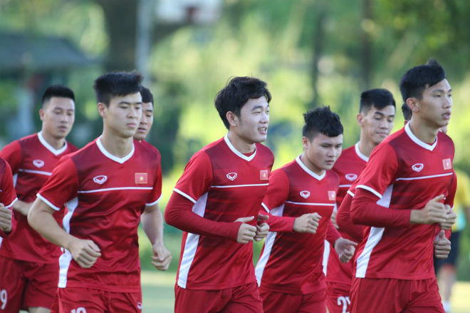 ĐT Việt Nam: Thầy Park tung chiêu, Công Phượng - Quang Hải &#34;sạc lại pin&#34; - 2