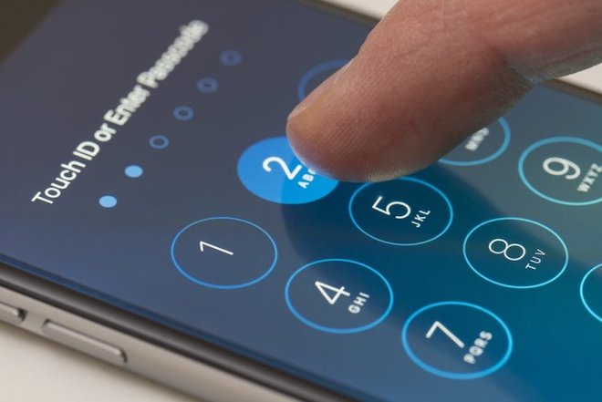 Một công ty tuyên bố có thể tiếp cận từ xa dữ liệu của mọi iPhone - 1