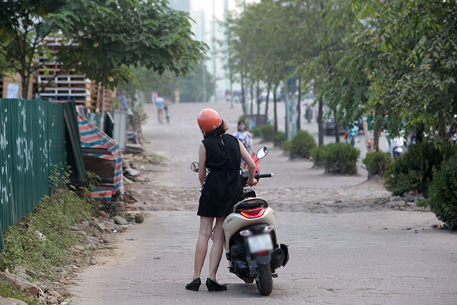 Tiền Giang: Hàng loạt xe “chết máy” trên cùng đoạn đường vì... chiếc camera - 1
