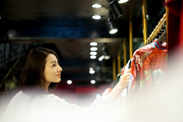 Hồng Quế lần đầu lộ diện sau khi sửa mũi khoằm - 2