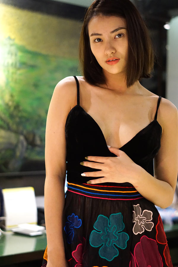 Hồng Quế lần đầu lộ diện sau khi sửa mũi khoằm - 3