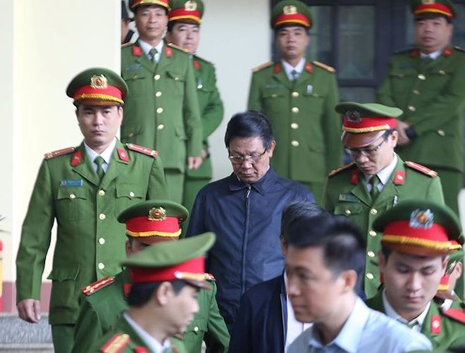 Nóng 24h qua: Xem xét xử phạt người phụ nữ liên quan vụ chim quý ở Tây Ninh - 3