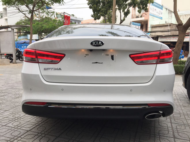 Kia Optima giảm giá còn 757 triệu, rẻ hơn cả Mazda 3 - 9