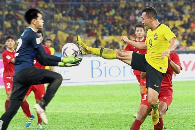 Tin nóng AFF Cup 30/11: SAO khủng Malaysia gọi Thái Lan là đội bóng bình thường - 1