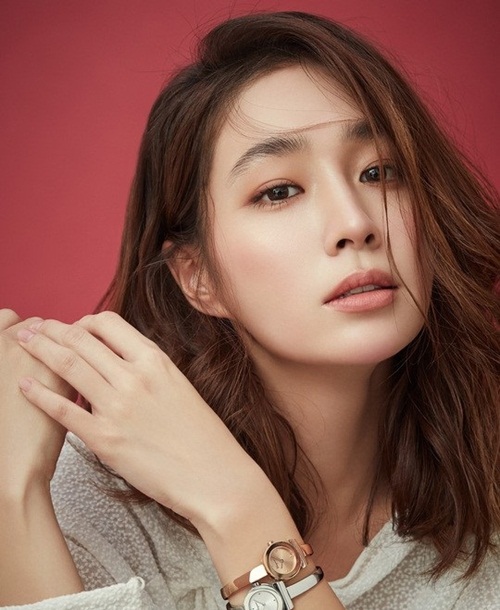 Phụ nữ có 4 nét này trên cơ thể, cả đời không lo lắng về tiền bạc - 1