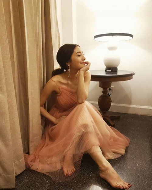 Học minh tinh Thái cách mặc để mét 6 vẫn đẹp như siêu mẫu - 5