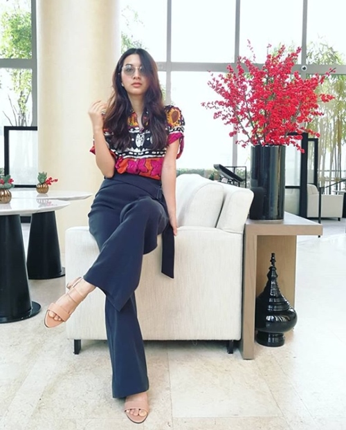 Học minh tinh Thái cách mặc để mét 6 vẫn đẹp như siêu mẫu - 6