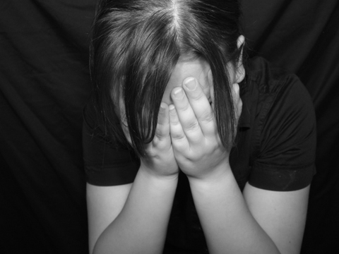 Nóng 24h qua: Thách nhau bơi qua hồ lúc trời lạnh, nhân viên quán bia tử vong - 3