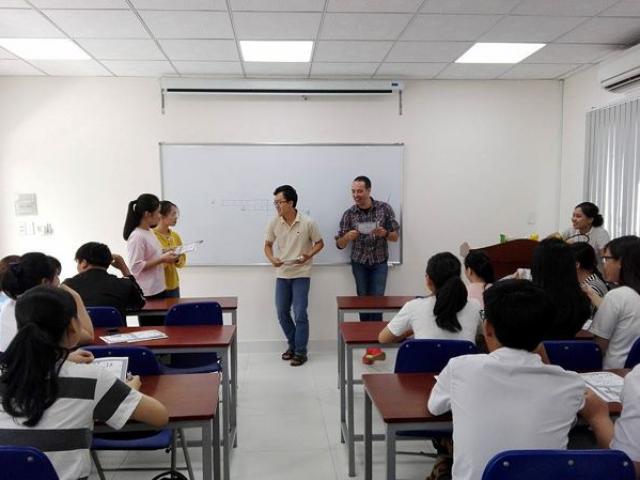 Giáo dục - du học - Nhiều sinh viên học tiếng Anh kiểu đối phó để... lấy bằng