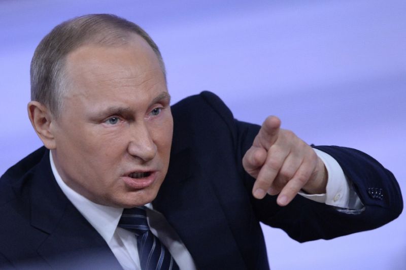 Putin gửi cảnh báo lạnh người tới Tổng thống Ukraine Poroshenko - 1