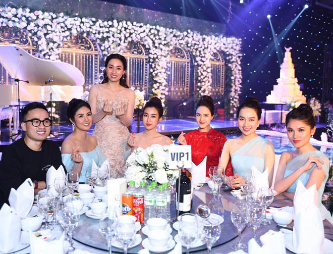 Tiệc cưới xa hoa của á hậu Thanh Tú và đại gia hơn 16 tuổi - 6