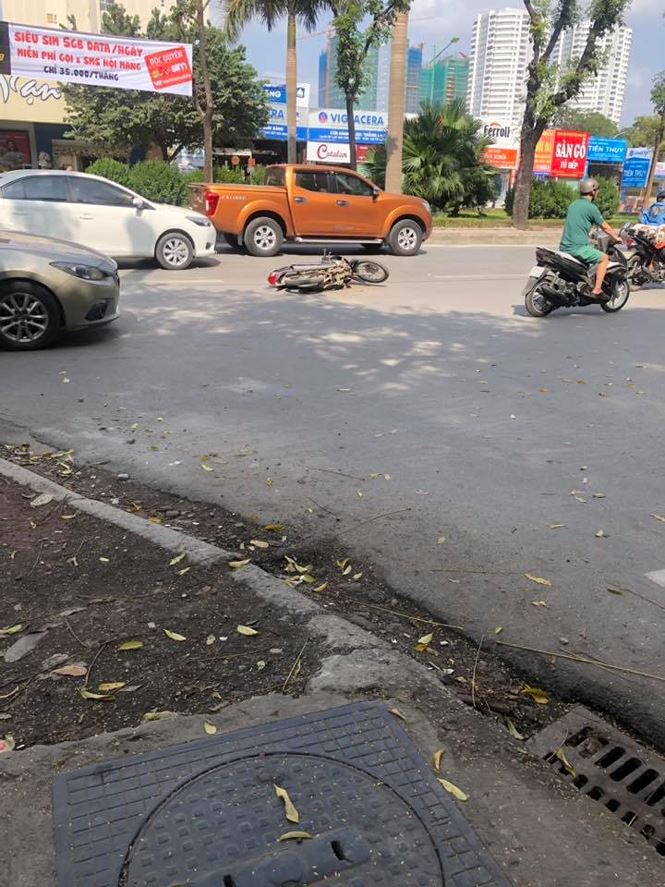Nam sinh cấp 3 lái ô tô gây tai nạn liên hoàn ở Hà Nội - 1