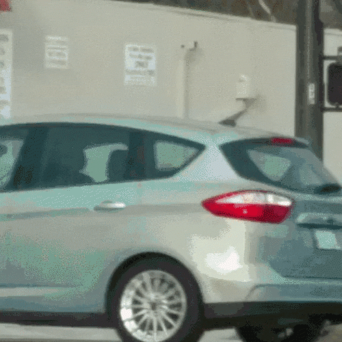 Những tình huống hài hước chỉ có chị em mới làm được - 9