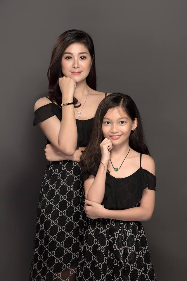 Ngã ngửa thân thế "cô bồ" được Quang Tèo dùng tay đo chân dài sexy - 7