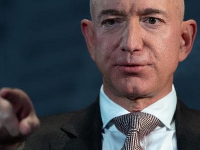 Thế giới - Thói quen lạ của tỷ phú giàu nhất thế giới soán ngôi Bill Gates