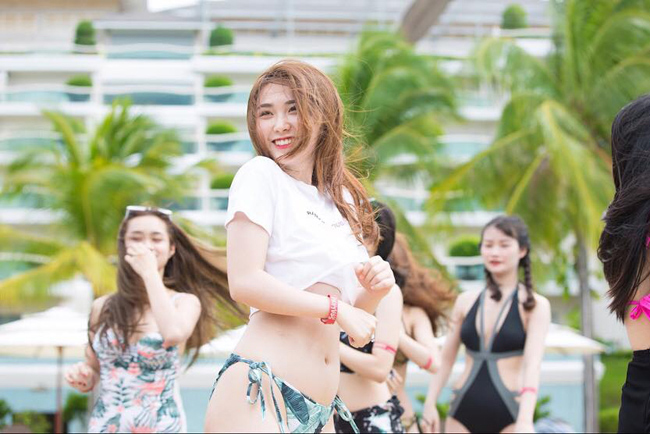 Dáng vóc nuột nà cuốn hút fan.&nbsp;