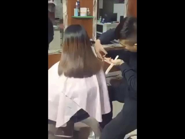 Video Clip Cười - Chỉ vì lỡ tay mà anh thợ cắt tóc đã gây ra "đại họa"