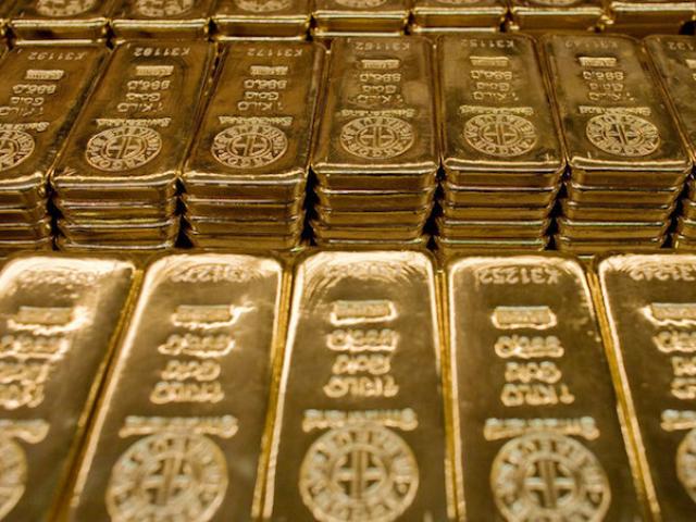 Tài chính - Bất động sản - Giá vàng hôm nay 5/12: Vàng phá đỉnh, nhà đầu tư ồ ạt mua vào