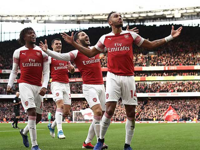 Bóng đá - MU tàn tạ chỉ còn 3 hậu vệ, Arsenal dễ phá dớp "hang quỷ" 12 năm