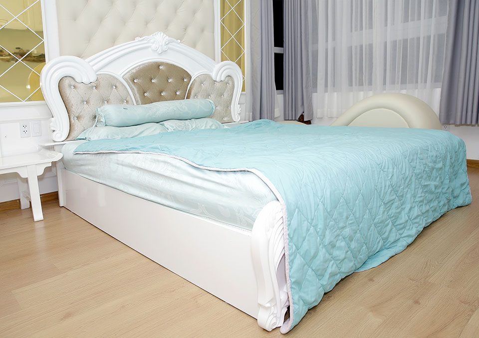 Phi Thanh Vân tân gia nhà 10 tỷ, khách tá hỏa phát hiện "vật đặc biệt" trong phòng ngủ - 8