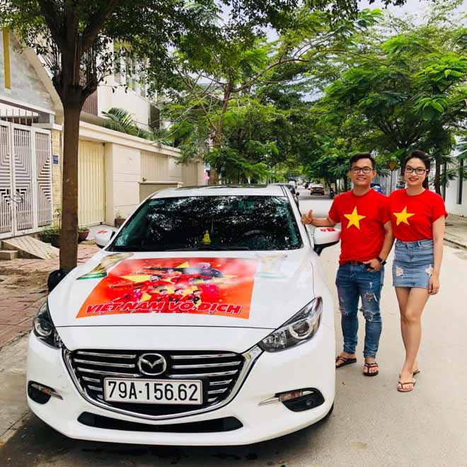 Fan cuồng đội phủ kín xế yêu bằng hình tuyển Việt Nam, mơ vô địch AFF Cup - 12