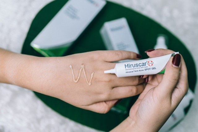 Bí kíp sạch mụn và thâm đón mùa lễ hội đang đến - 1