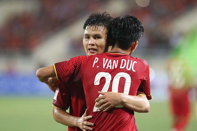 ĐT Việt Nam thắng Philippines: Muôn vàn cảm xúc Quang Hải, Công Phượng - 11