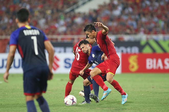 ĐT Việt Nam thắng Philippines: Muôn vàn cảm xúc Quang Hải, Công Phượng - 4