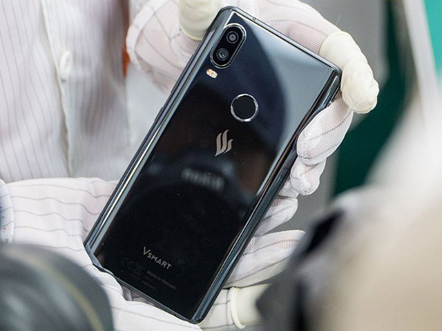 Dế sắp ra lò - HOT: Đã có thông số chi tiết 4 smartphone VSmart của Vingroup