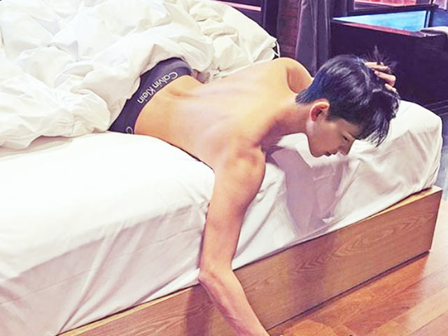 Làm đẹp - Ngắm người bán khỏa thân này, nhiều băn khoăn mỹ nam hay mỹ nữ?