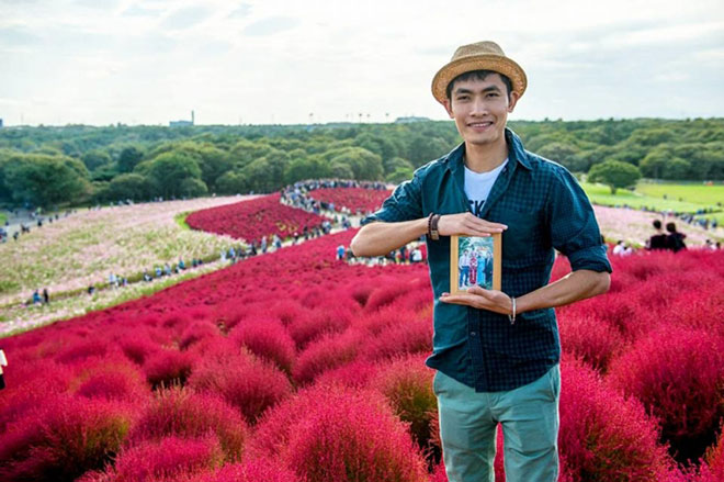 Chân dung chàng trai mồ côi đưa di ảnh ba mẹ đi khắp thế gian - 5