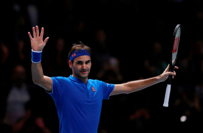 Kinh ngạc: Federer 39 tuổi vẫn đè Djokovic, làm vua tennis - 1