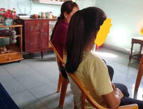 Mẹ "chết điếng" phát hiện con gái 11 tuổi mang bầu 7 tháng - 1