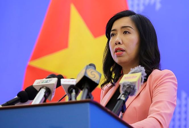 Việt Nam lên tiếng về việc Mỹ tạm dừng trục xuất người Việt - 1