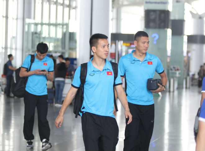ĐT Việt Nam đã tới Malaysia: Công Phượng rạng rỡ chờ đá chung kết - 6