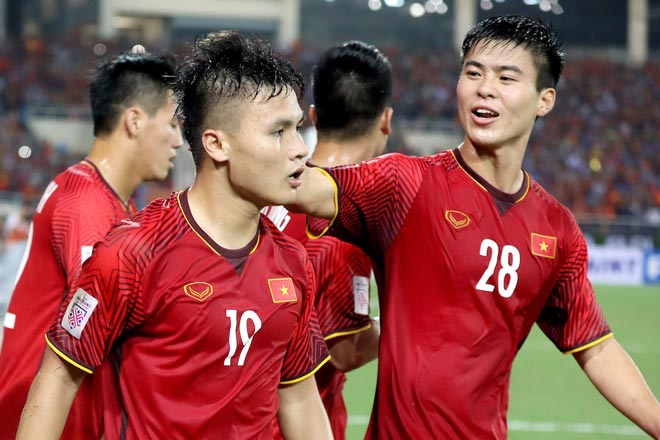Việt Nam vào chung kết AFF Cup: Bị thủng lưới 2 bàn bán kết, Văn Lâm nói gì? - 1