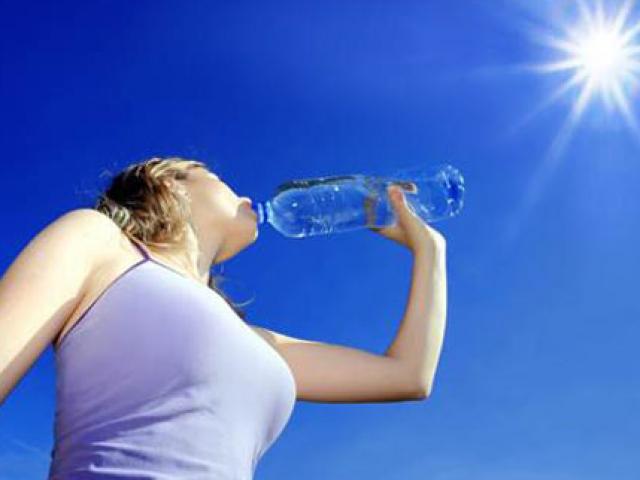 Sức khỏe đời sống - Bỗng dưng đi tiểu ít cần khám gấp kẻo "hối không kịp"