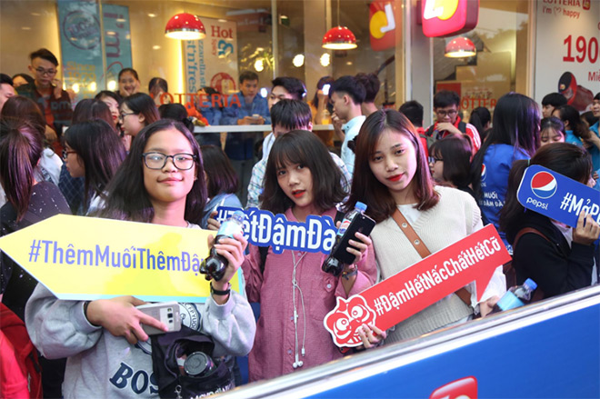 Giới trẻ bùng nổ điệu nhảy Pepsi Muối hòa cùng chiến thắng của đội tuyển Việt Nam - 12