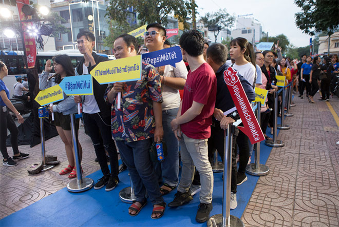 Giới trẻ bùng nổ điệu nhảy Pepsi Muối hòa cùng chiến thắng của đội tuyển Việt Nam - 3