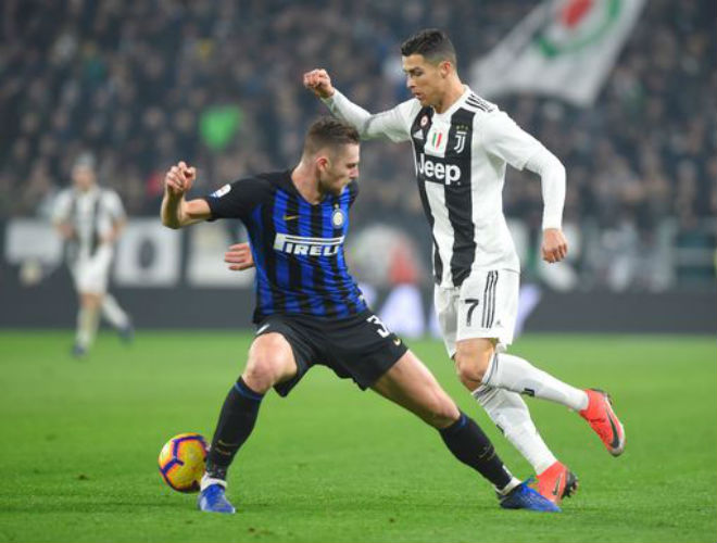 Ronaldo &#34;hành hạ&#34; Inter: Hậu vệ đổ máu, suýt tái hiện siêu phẩm cúp C1 - 1