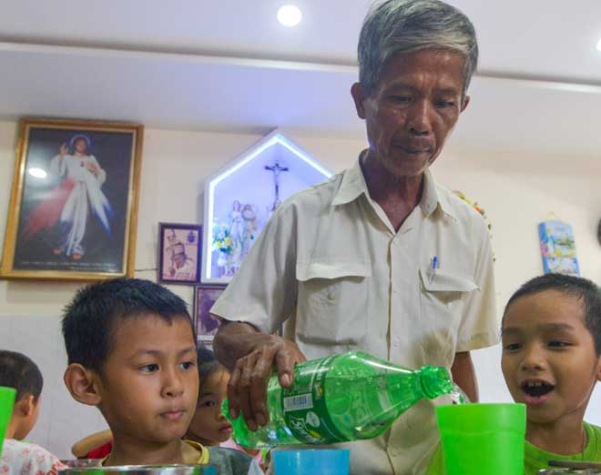 "Người cha" của hàng ngàn hài nhi vô danh - 2