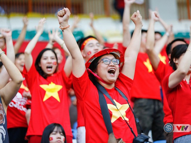 Công nghệ thông tin - VinaPhone treo thưởng 1 tỉ đồng cho tuyển VN, miễn phí data roaming tại Malaysia