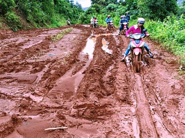 Giáo dục - du học - Gieo chữ ở vùng biên, giáo viên phải có "võ" mới đến được trường