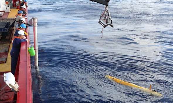 Lý do thật sự không thể tìm thấy máy bay MH370 suốt 4 năm qua? - 2