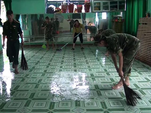 Tin tức trong ngày - Quảng Ngãi: Nước lũ vượt báo động 3 gần 1m, hơn 1.000 nhà dân ngập trong lũ
