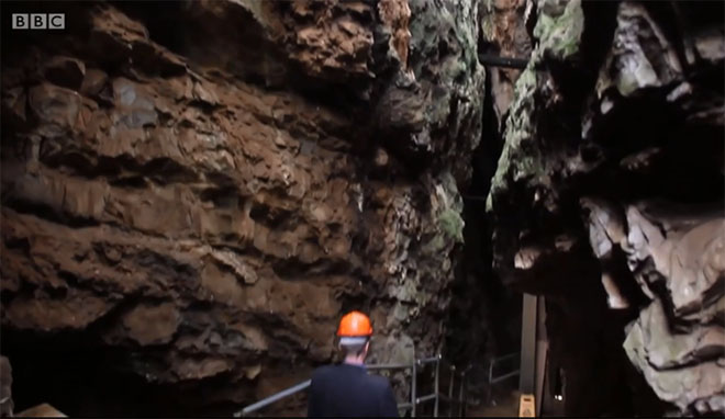 Bí ẩn hài cốt phụ nữ thuộc 1 loài người khác - 3